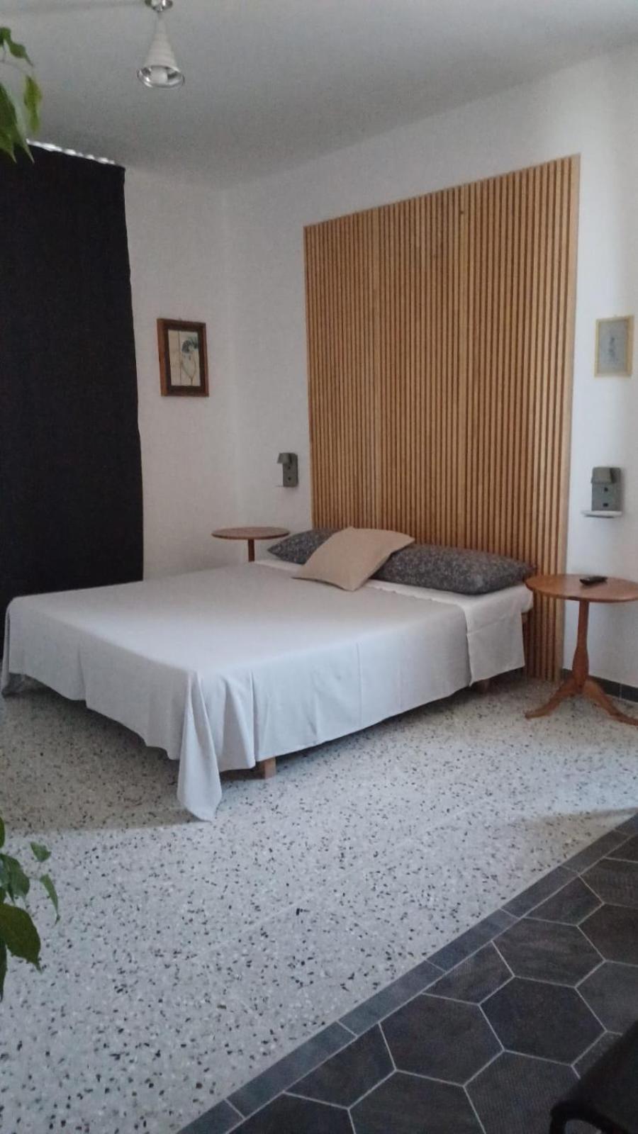 Bed & Breakfast Re Merlo *